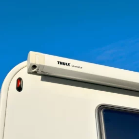 Burstner Lyseo TD 727 G Harmony Line Thule Awning