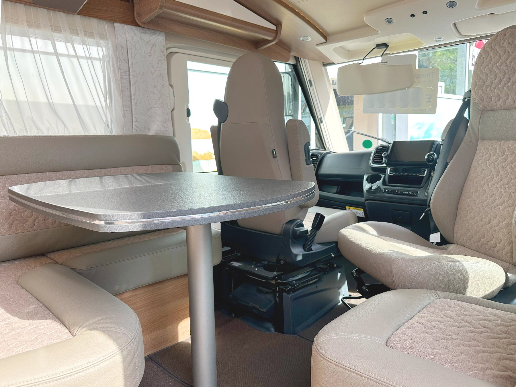 Carthago Compactline Lounge Table