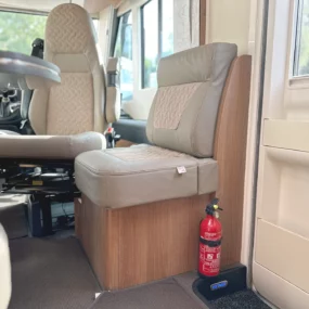 Carthago Compactline Side Seat