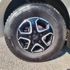 Carthago Compactline Motorhome 11632 - Exterior Wheel