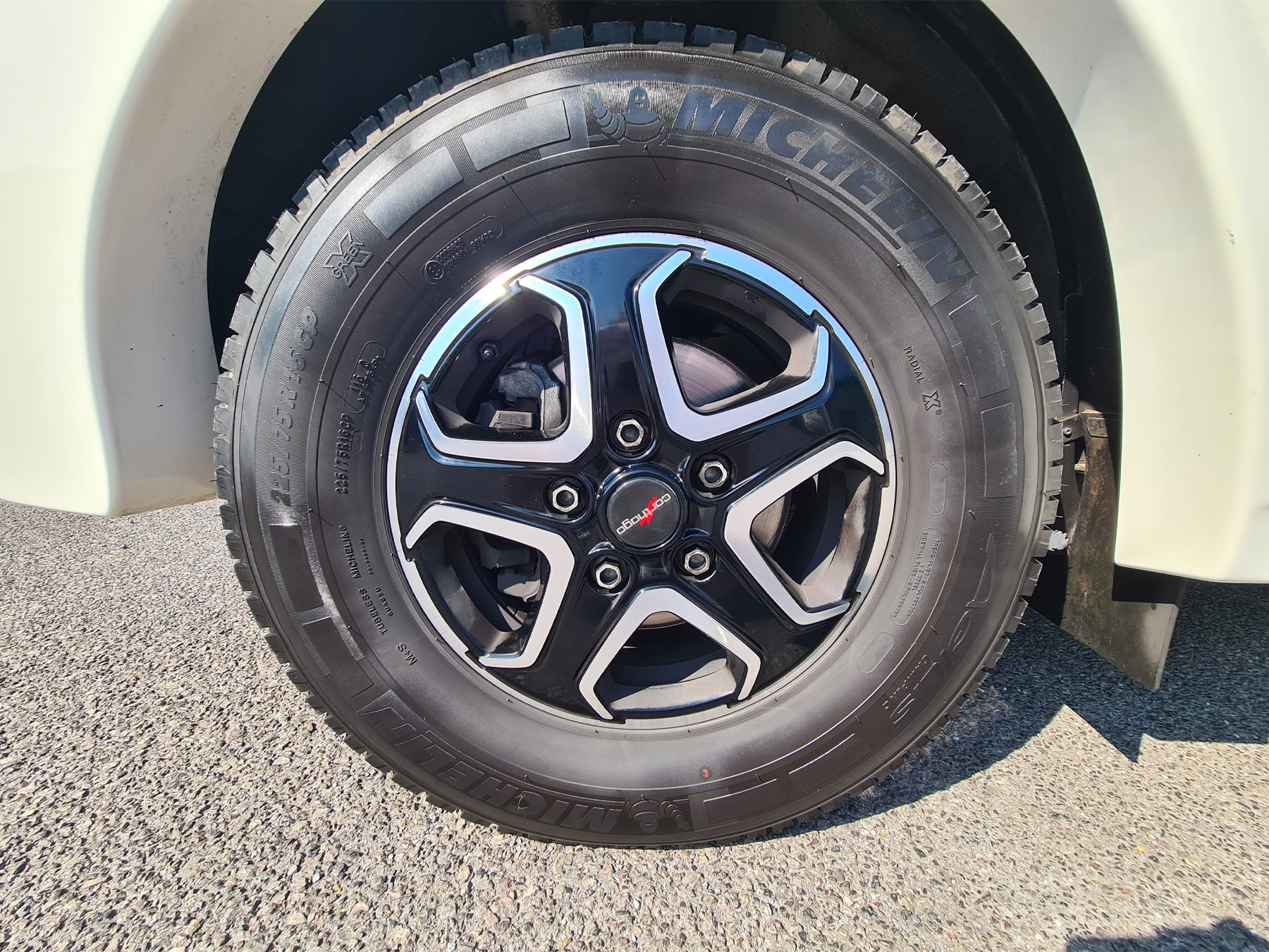 Carthago Compactline Motorhome 11632 - Exterior Wheel