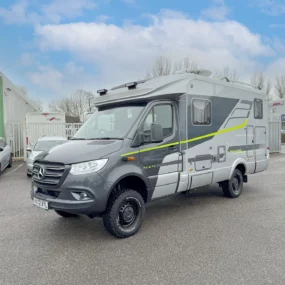 Hymer ML-T 570 Exterior Left Front Side