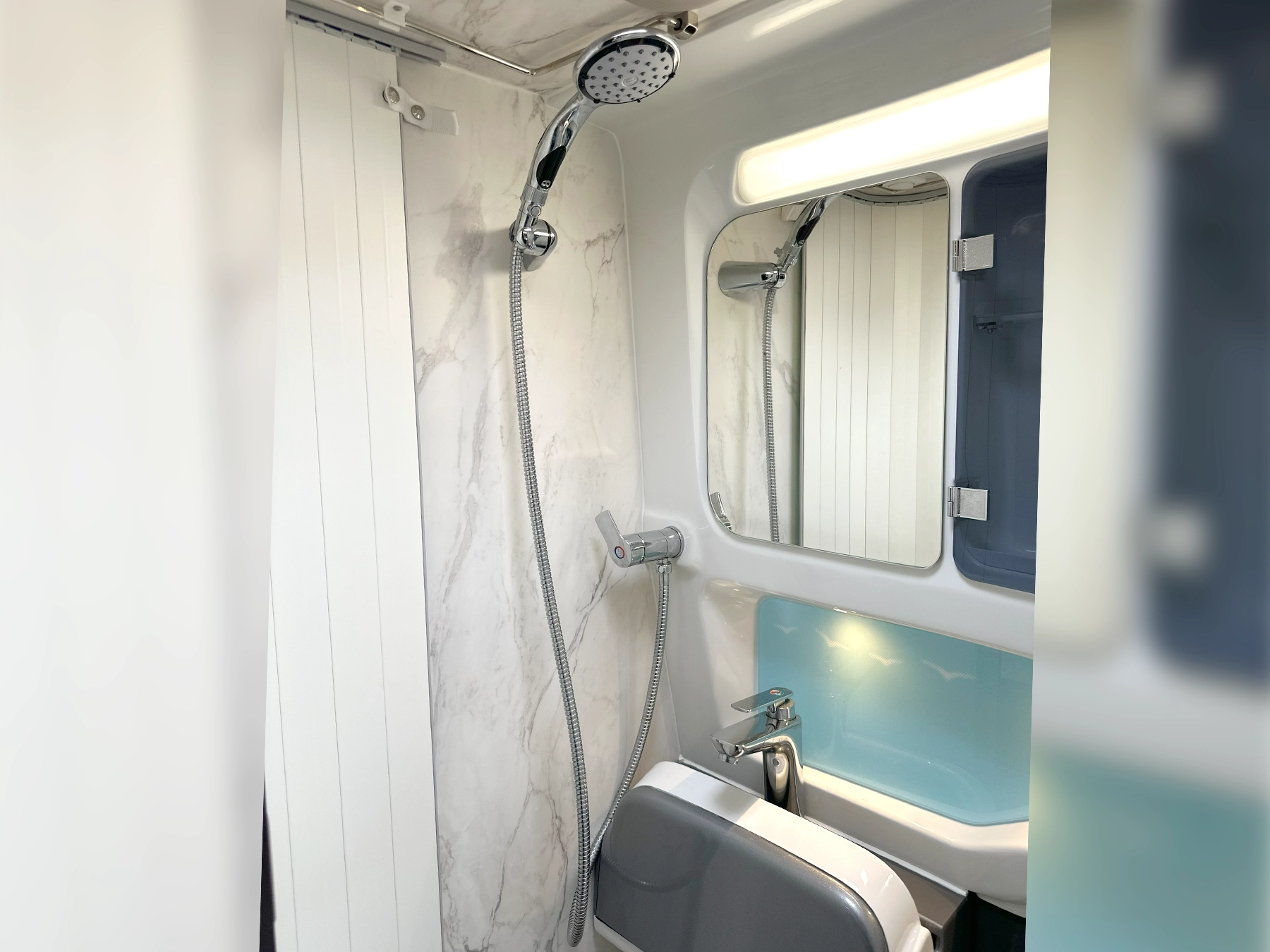 Swift Carrera 144 Bathroom Shower