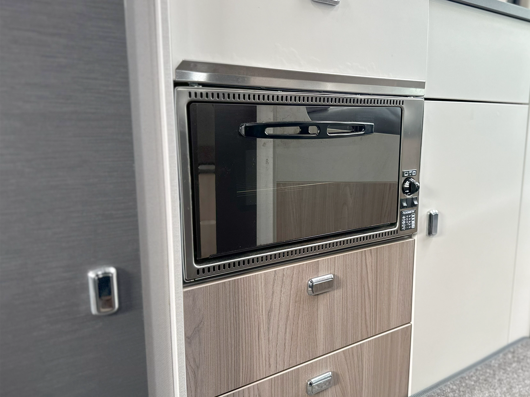 Swift Carrera 144 Kitchen Oven