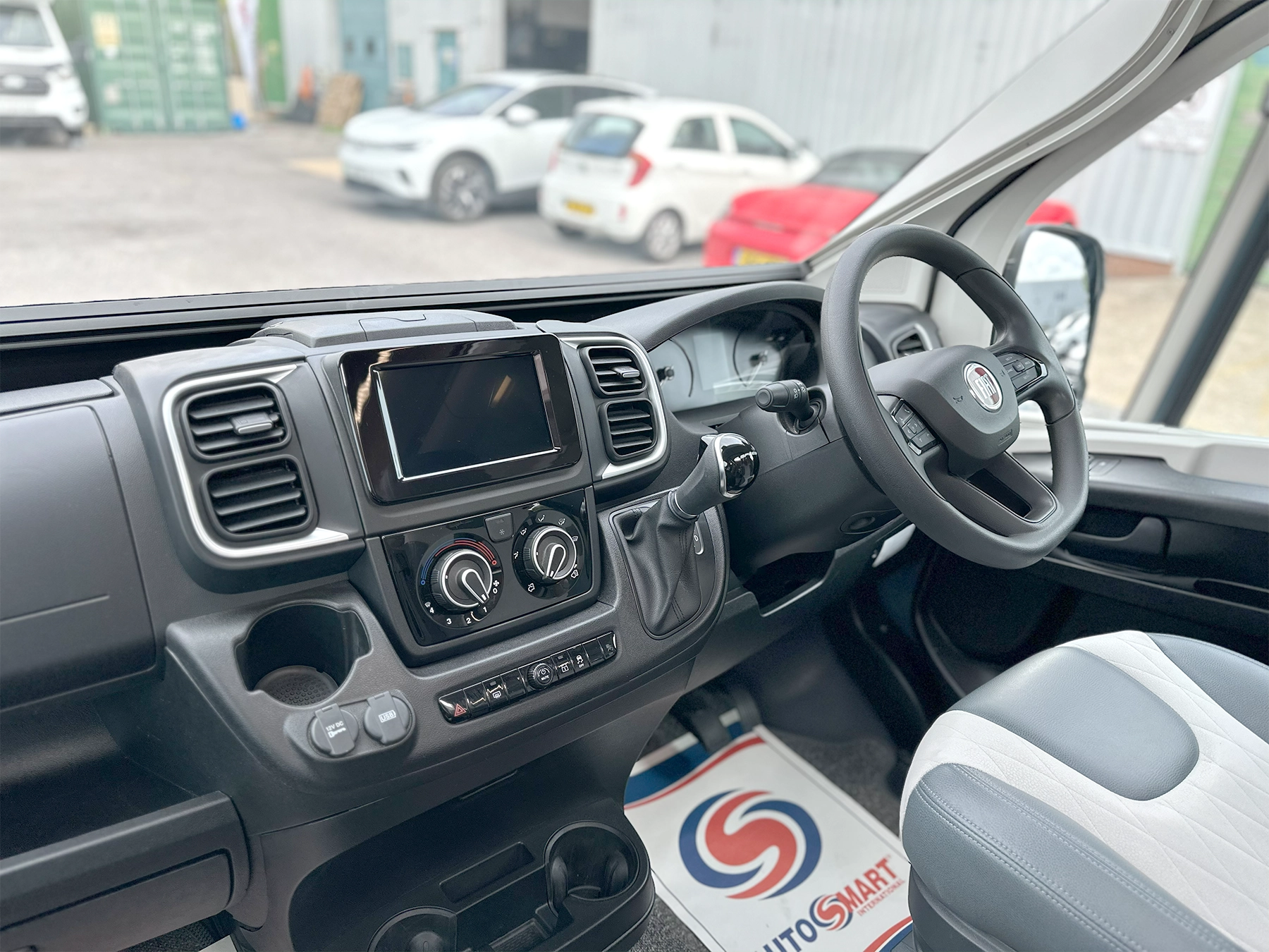 Swift Carrera 144 Steering Wheel & Multimedia System