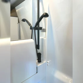 Hymer Grand Canyon S CrossTrail 4X4 Shower