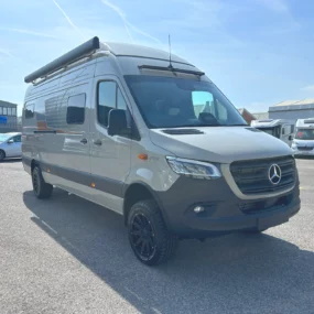 Hymer Grand Canyon S CrossTrail 4x4 Exterior Front Main