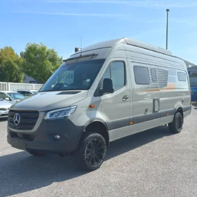Hymer Grand Canyon S CrossTrail 4x4 Exterior Right Front Side