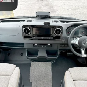 Hymer GT-S 685 Drivers Cab