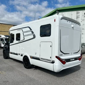 Hymer GT-S 685 Exterior Rear Right Side
