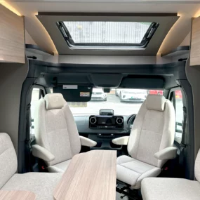 Hymer GT-S 685 Swivel Front Cab