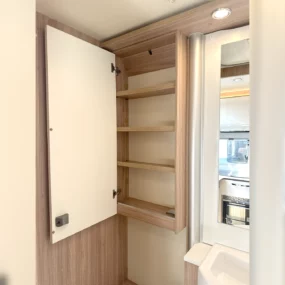 Burstner Ixeo I 690 G Bathroom Cupboard