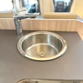 Burstner Ixeo I 690 G Kitchen Sink