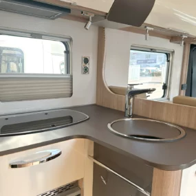 Burstner Ixeo I 690 G Kitchen Worktop