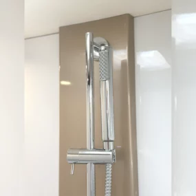 Burstner Ixeo I 690 G Showerhead