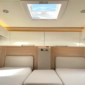 Burstner Ixeo I 690 G Skylight Over Single Beds