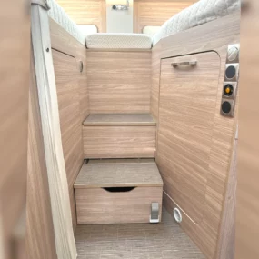 Burstner Ixeo I 690 G Step Access to Bed