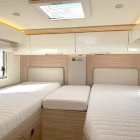 Burstner Ixeo I 690 G Twin Single Rear Beds