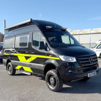 12248 Hymer Grand Canyon S Crossover - Exterior Front Right