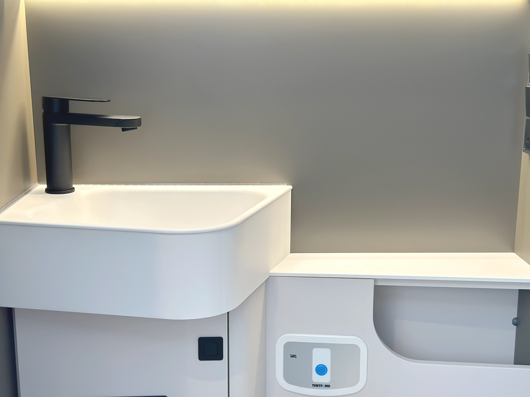 Hymer GT-S 685 Bathroom Sink