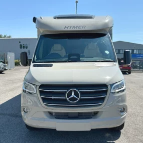 Hymer GT-S 685 Exterior Front