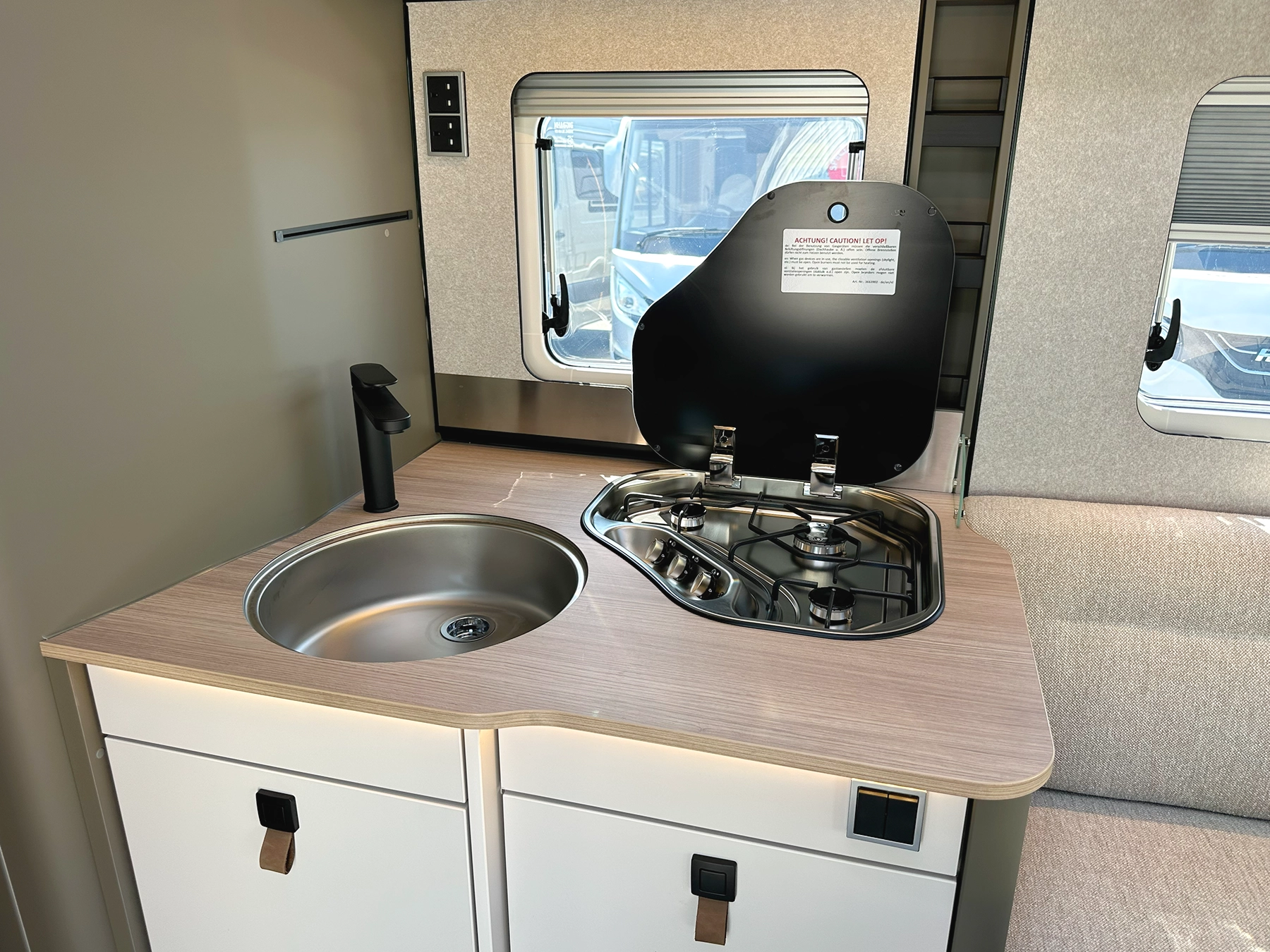 Hymer GT-S 685 Kitchen Worktop Sink & Hob