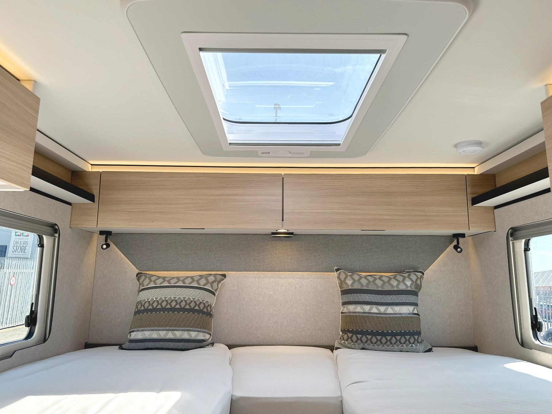 Hymer GT-S 685 Rear Skylight