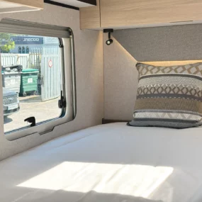 Hymer GT-S 685 Rear Window