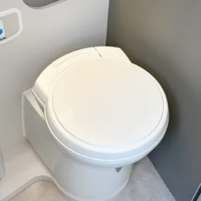 Hymer GT-S 685 Thetford Toilet