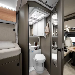 Hymer GT-S 685 Motorhome - Washroom Toilet