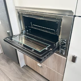 Swift Carrera 144 Dometic Oven