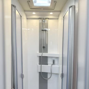 Burstner Lyseo TD 680 Harmony Line Shower