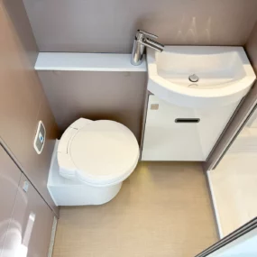 Burstner Lyseo TD 594 HL Bathroom