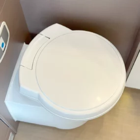 Burstner Lyseo TD 594 HL Thetford Toilet