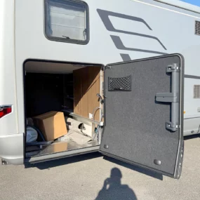 Hymer B-ML I 780 Exterior Garage