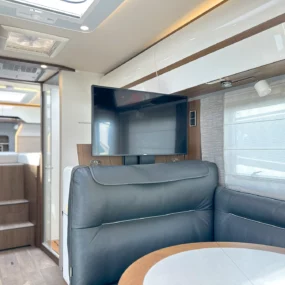 Hymer B-ML I 780 TV Lounge