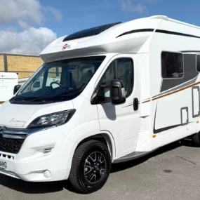 Burstner Lyseo TD 594 HL Motorhome 13229 - Exterior Front Left