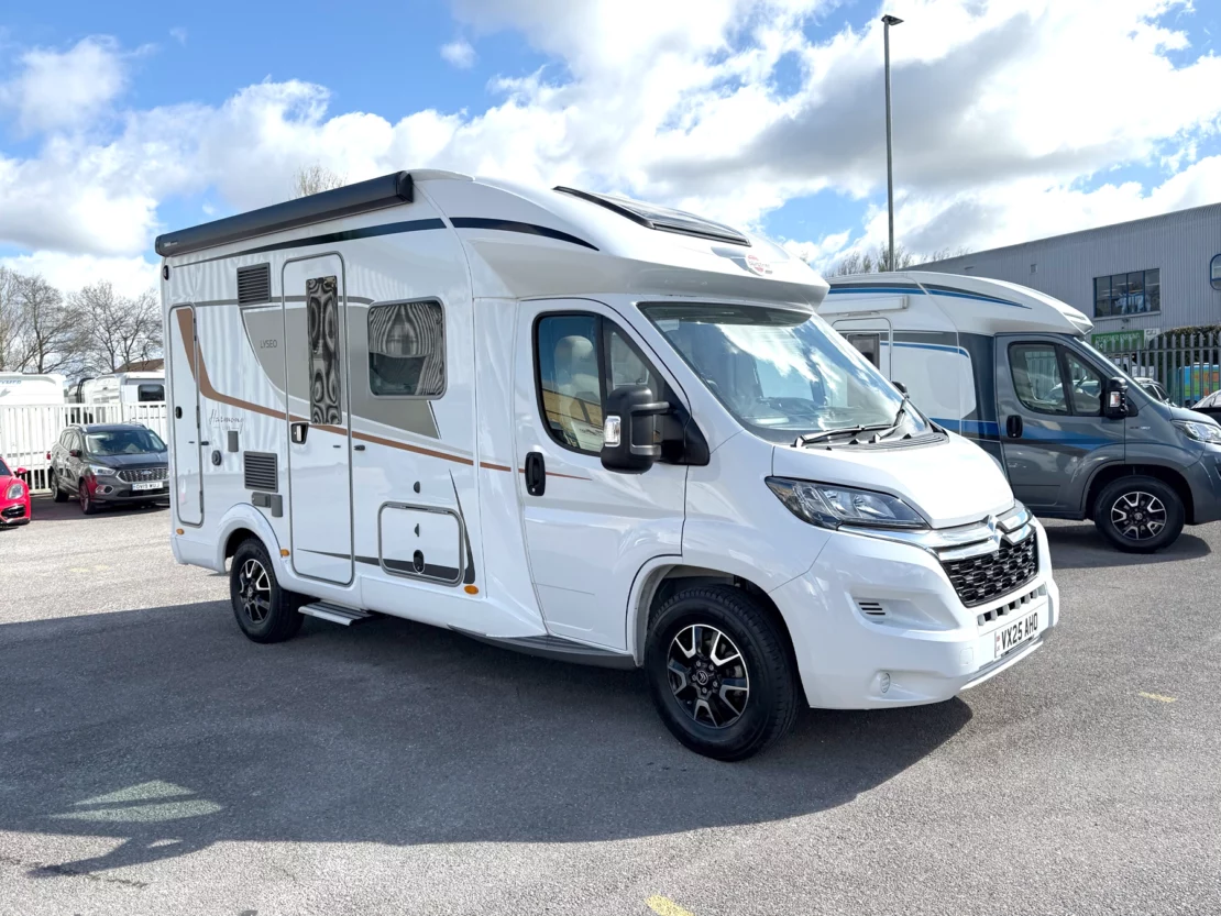 Burstner Lyseo TD 594 HL Motorhome 13229 - Exterior Front Right