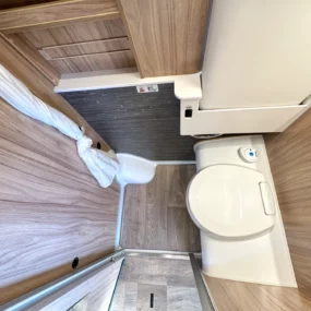 Hymer Grand Canyon S Crossover Campervan 13147 - Washroom