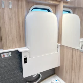 7927 Hymer Grand Canyon S 600 Bathroom Sink