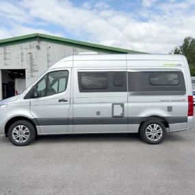7927 Hymer Grand Canyon S 600 Exterior Left Side