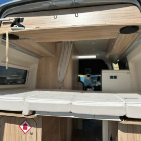 7927 Hymer Grand Canyon S 600 Transverse Rear Bed 2