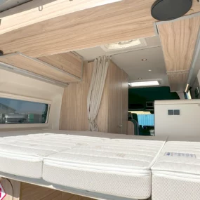 7927 Hymer Grand Canyon S 600 Transverse Rear Bed 3