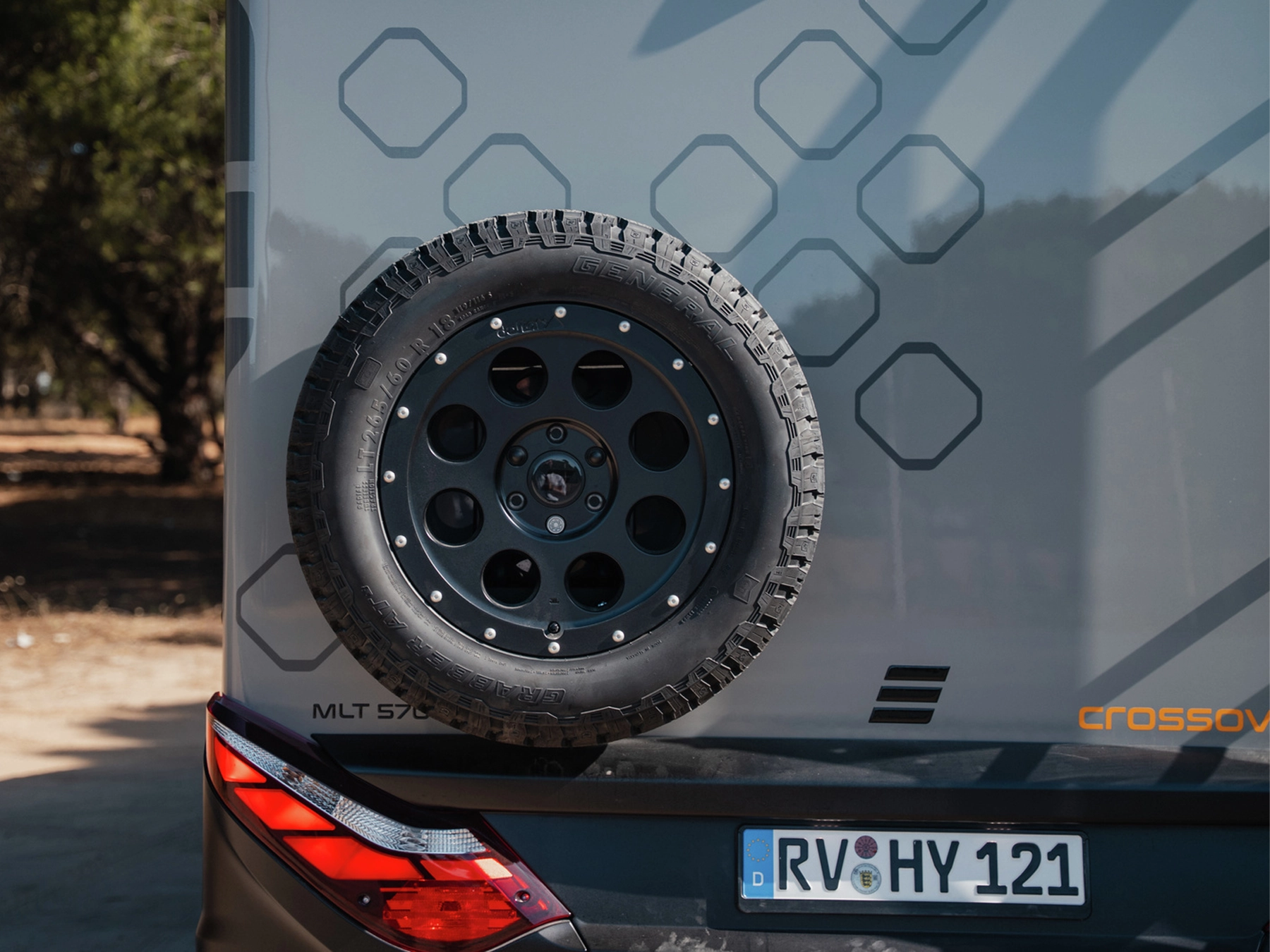 Hymer ML-T 570 Crossover 4x4 Motorhome - Lifestyle 9