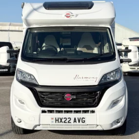 14202 Burstner Lyseo TD 680 G Motorhome - Exterior Front