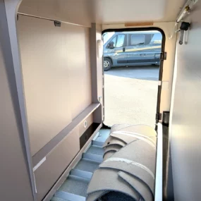 14202 Burstner Lyseo TD 680 G Motorhome - Exterior Garage