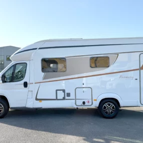 14202 Burstner Lyseo TD 680 G Motorhome - Exterior Left