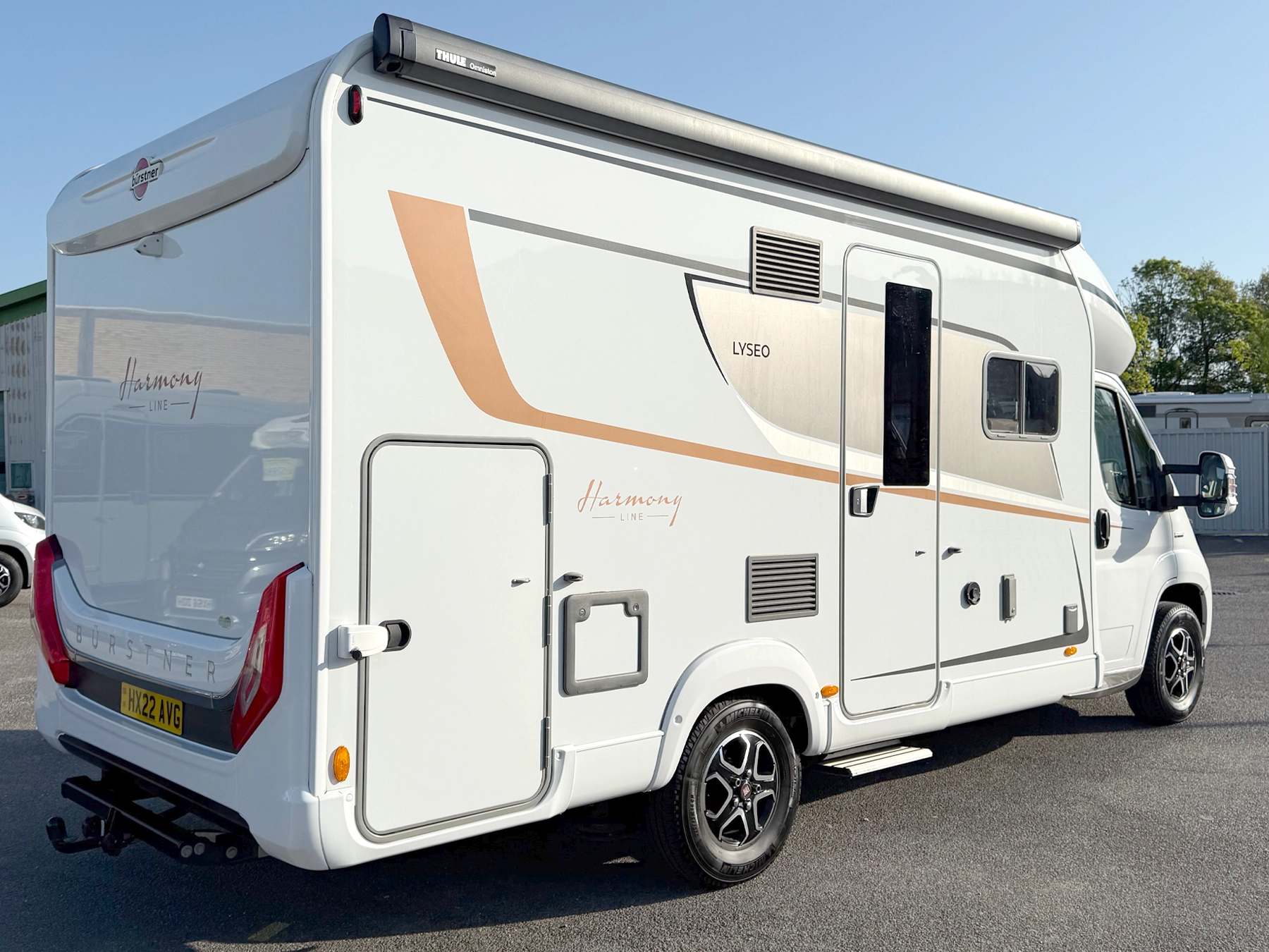 14202 Burstner Lyseo TD 680 G Motorhome - Exterior Rear Right