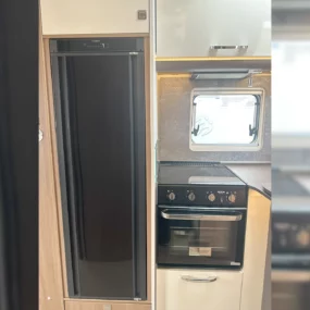 Burstner Lyseo 744 Dometic Fridge Freezer
