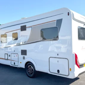 14256 Burstner Lyseo 744 Motorhome - Exterior Rear Left